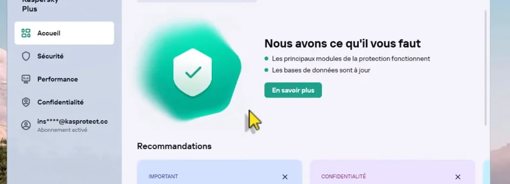 Écran d'accueil de Kaspersky Plus avec la protection active